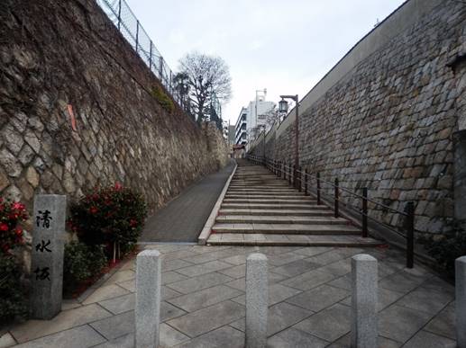 �΂̕ǂ̌���

�����I�ɐ������ꂽ����