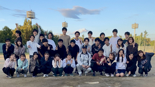 �|�[�Y���Ƃ�l�X

�����I�ɐ������ꂽ����